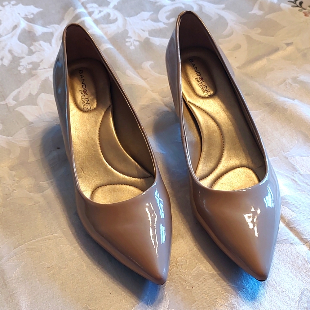 Beige Bandolino Heels